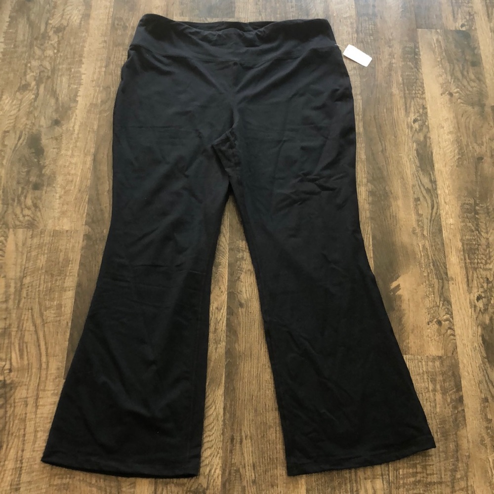 NWT! Nine West Active black pants
